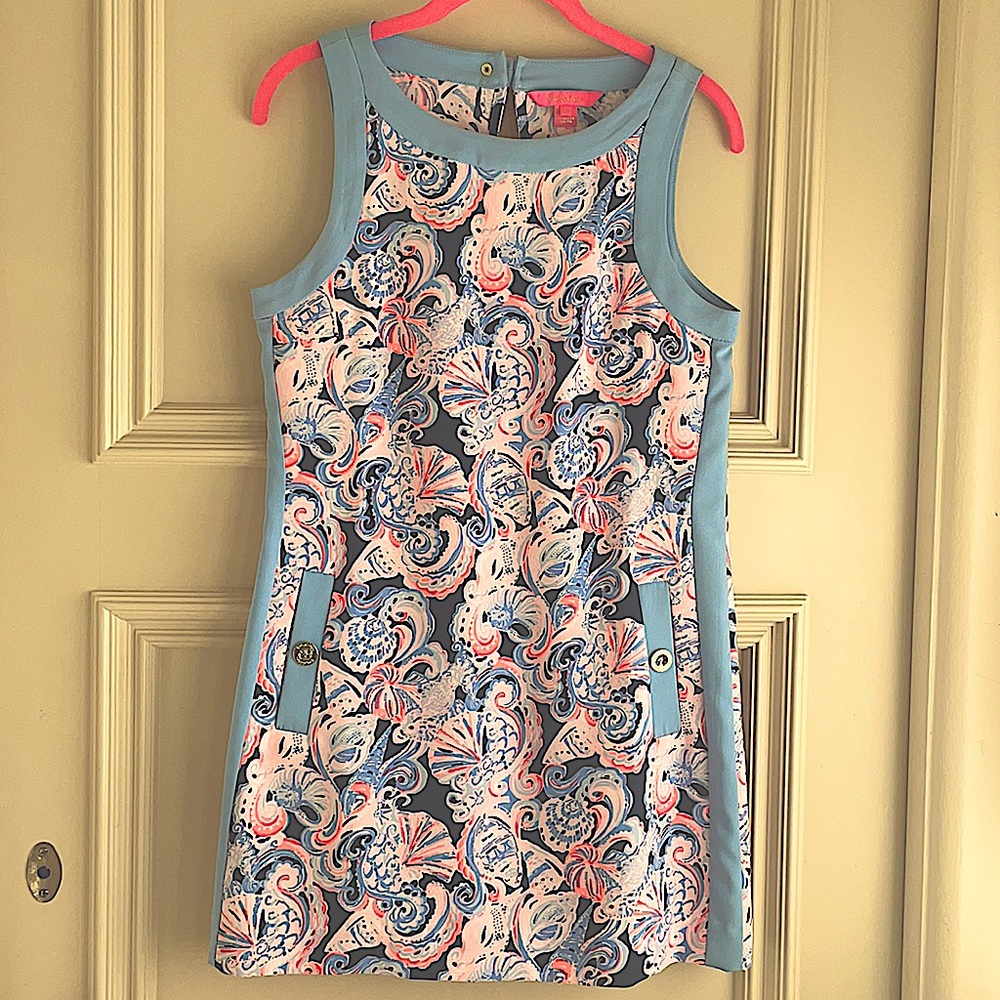 Beautiful details bright hapoy colors